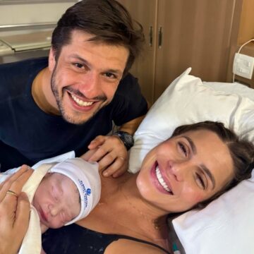 Ex-atleta do nado sincronizado Bia Feres anuncia nascimento do terceiro filho: ‘Bebê de luz’