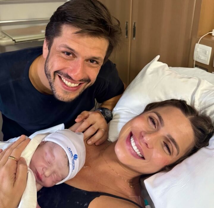 Ex-atleta do nado sincronizado Bia Feres anuncia nascimento do terceiro filho: ‘Bebê de luz’