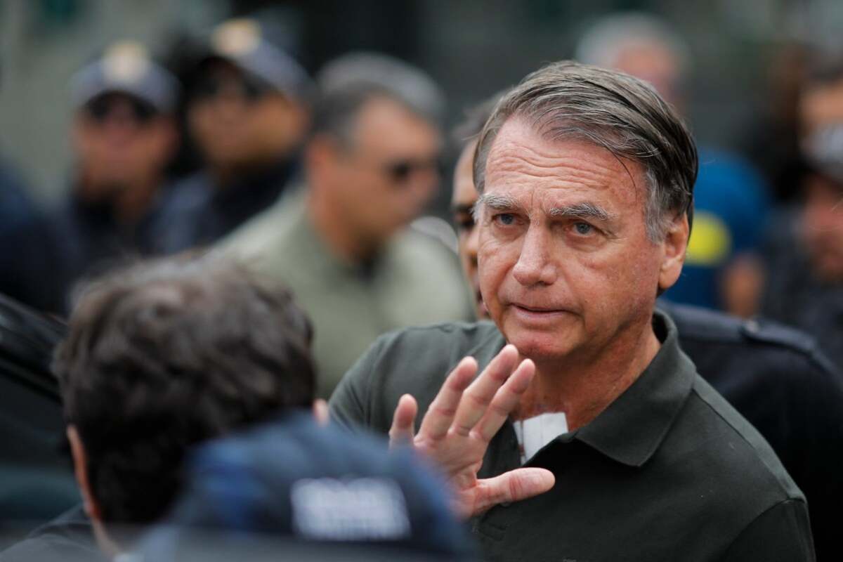 Após pedido de cirurgia, Jair Bolsonaro vai passar por perícia médica