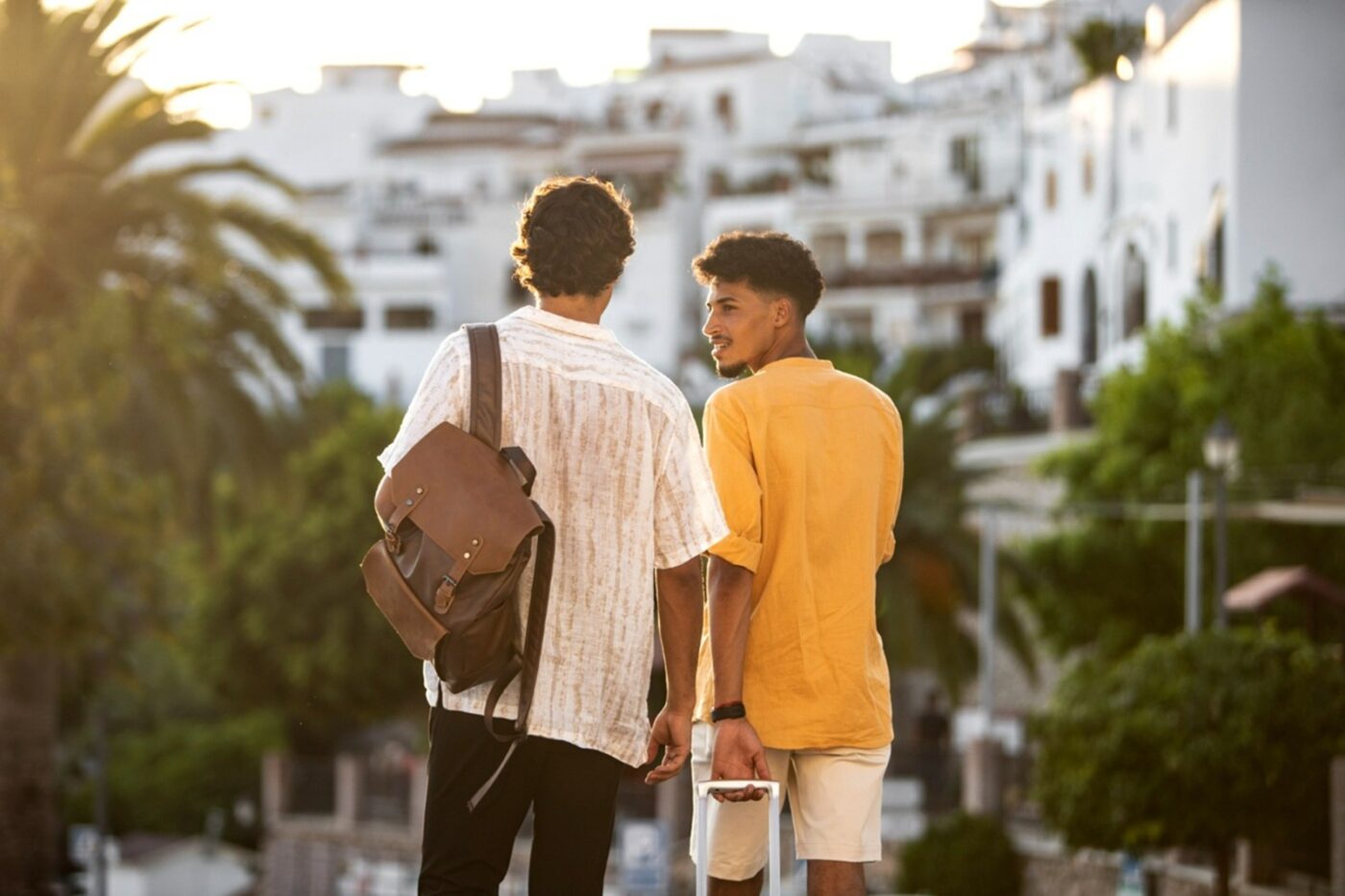 10 roteiros para o público LGBTQIA+ curtirem o Réveillon