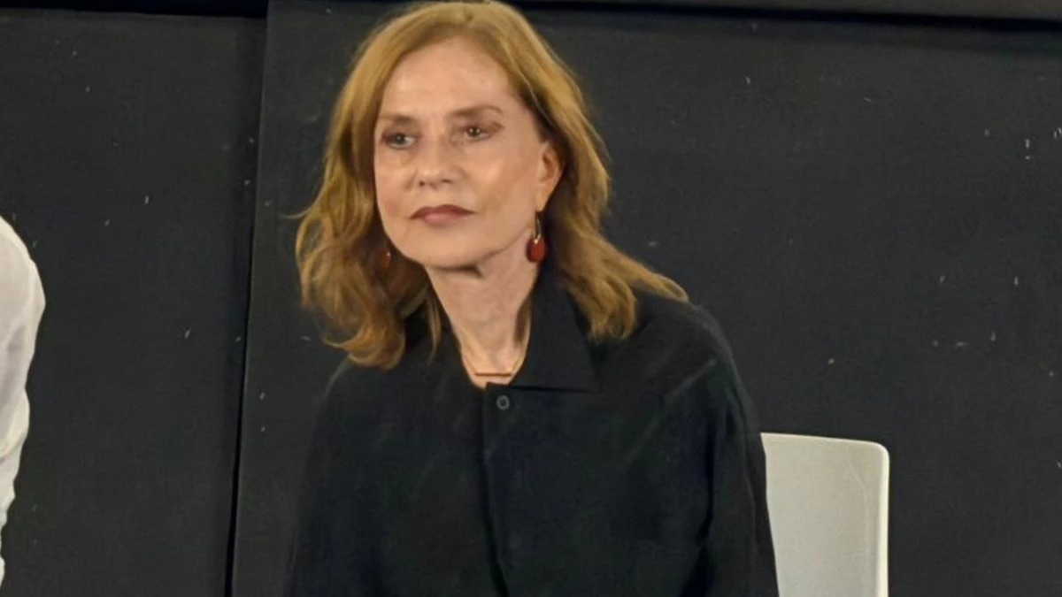Isabelle Huppert lota sessões no Cine Glauber Rocha e apresenta novo filme em Salvador