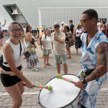 Cidade em festa: Salvador recebe 5,2 mil turistas do primeiro cruzeiro de dezembro