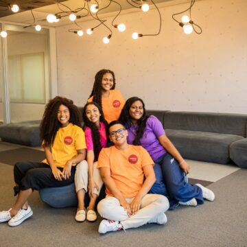 Empresas parceiras do Instituto Coca-Cola Brasil oferecem mais de 130 vagas no Nordeste