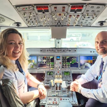 Azul completa 17 anos e refaz primeiro voo da companhia com destino a Salvador