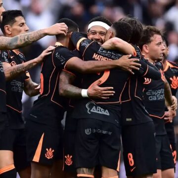 Corinthians vence Cruzeiro nos pênaltis e vai à final da Copa do Brasil
