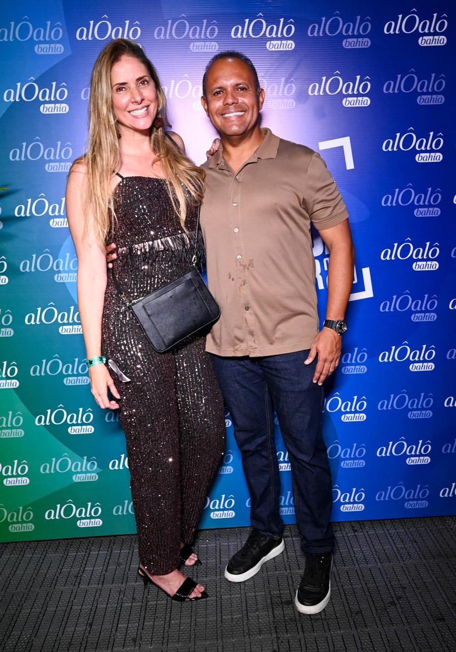 Izabela Azi e Kiki Bispo