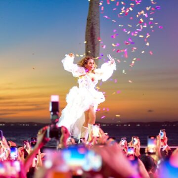 Pôr do Som, comandado por Daniela Mercury, é confirmado para abrir 2026 em Salvador