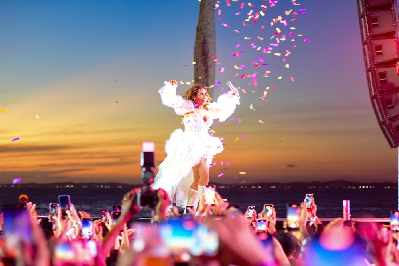 Pôr do Som, comandado por Daniela Mercury, é confirmado para abrir 2026 em Salvador