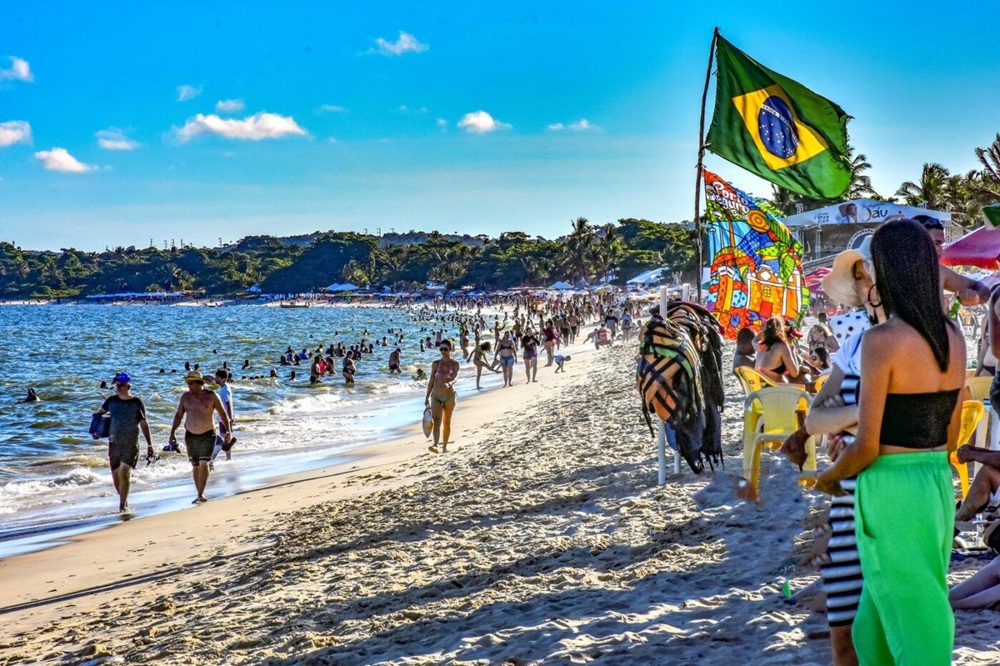 Porto Seguro projeta verão histórico com quase 1 milhão de visitantes até o Carnaval 2026