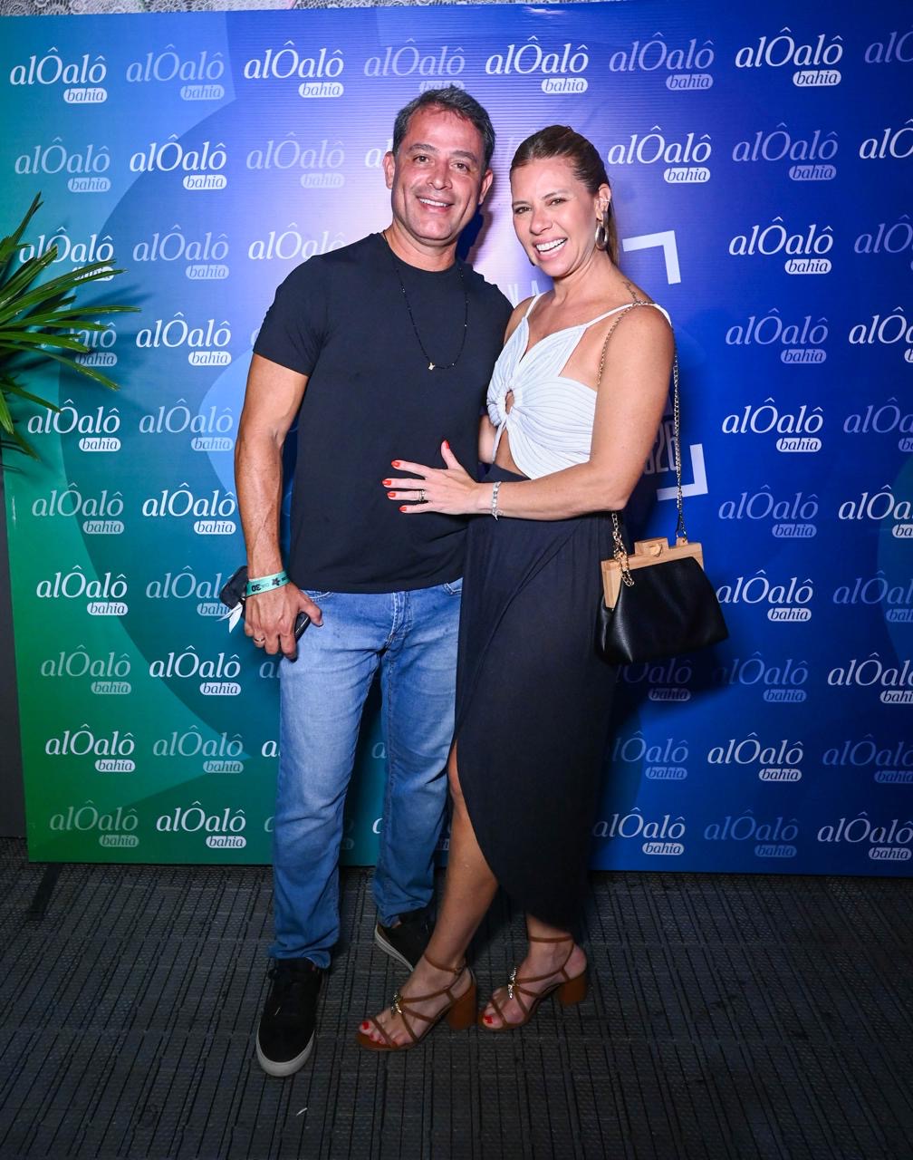 Rôni Cézar e Camila Marinho