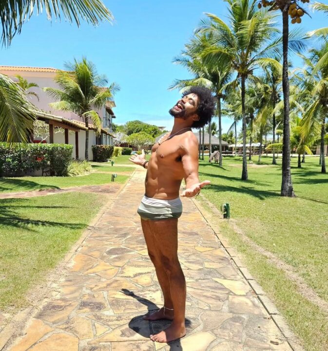 Ex-BBB Diogo Almeida escolhe a Bahia para a chegada de 2026: “dias leves e o coração em paz por aqui”
