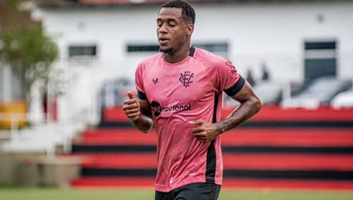 Dudu desfalca Vitória em jogo decisivo contra o São Paulo no Barradão; Lucas Halter é dúvida