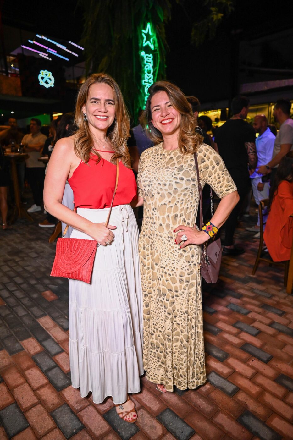 Luciana Ramos e Adhara Leão
