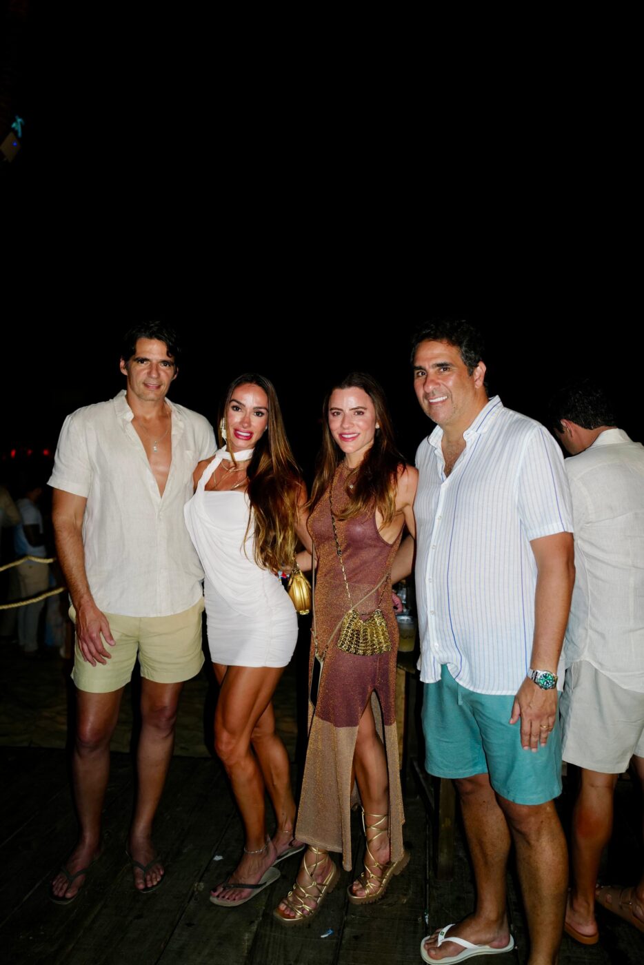 Ricardo, Julia Chagas, Camile e Victor Souto