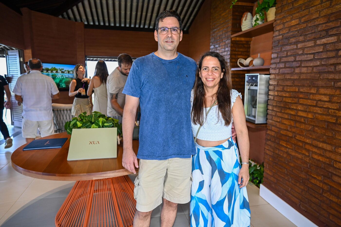 Luciano Carneiro e Ana Magalhães