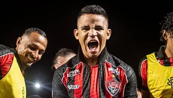 Vitória decide pagar multa para escalar Erick em jogo decisivo contra São Paulo