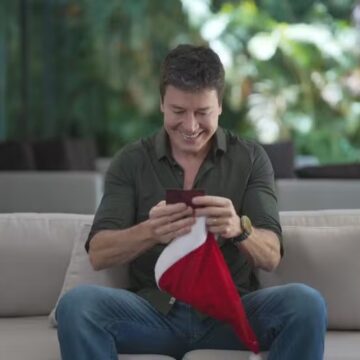 ‘Fantástico’ celebra o Natal com tradicional amigo secreto dos famosos
