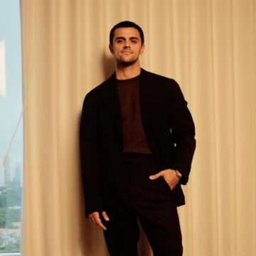 Felipe Simas revela que está cursando teologia: “Está abrindo a minha mente”