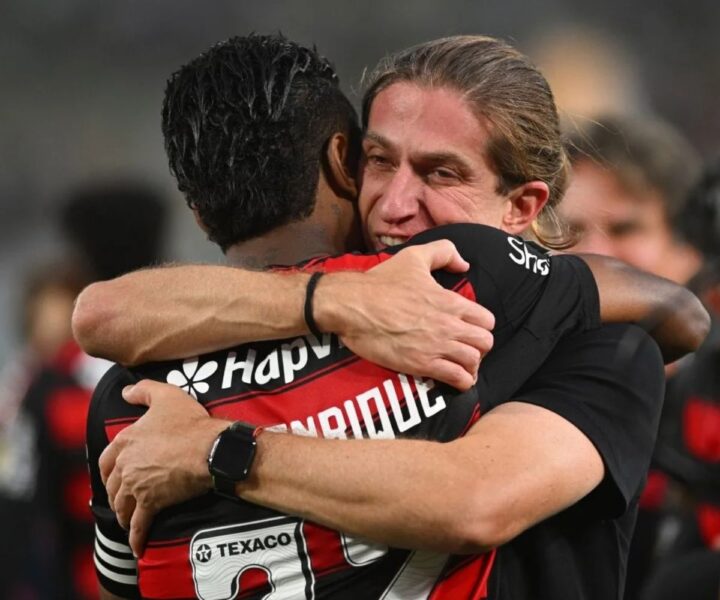 Filipe Luís sobre futuro no Flamengo: “Se depender de mim, estou renovado. Sou feliz aqui”