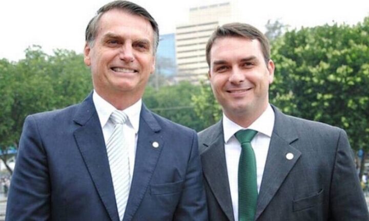 Antes de cirurgia, Bolsonaro confirma Flávio como pré-candidato à Presidência em 2026; leia carta manuscrita