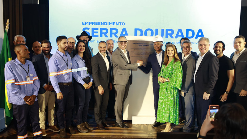 Jerônimo Rodrigues participa do lançamento da pedra fundamental do projeto Serra Dourada em Salvador