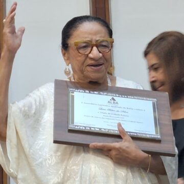 Licia Fabio recebe Título de Cidadã Baiana em cerimônia na Alba