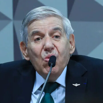 Preso por trama golpista, Augusto Heleno passará por avaliação médica nesta semana; general alega ter Alzheimer