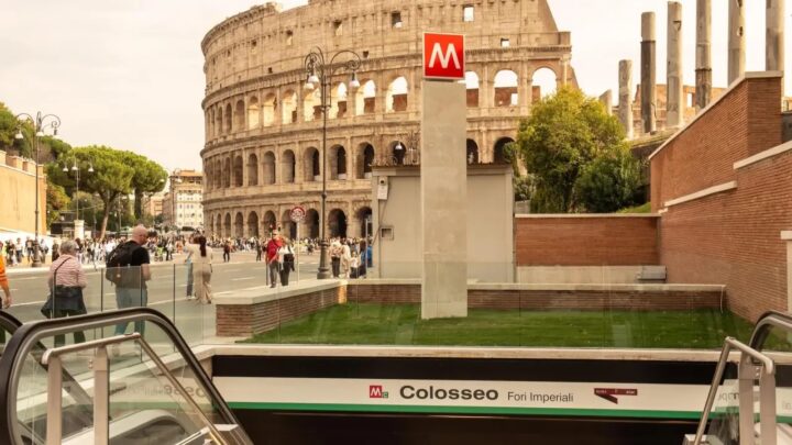 Metrô de Roma inaugura estação sob o Coliseu com museu arqueológico