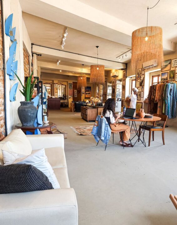 Frases criativas, camisetas e agendas: loja de design autoral fatura R$ 1 milhão em Salvador