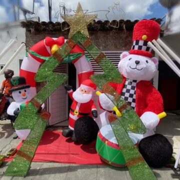 Casas no interior da Bahia viram ponto turístico com decoração criativa de Natal