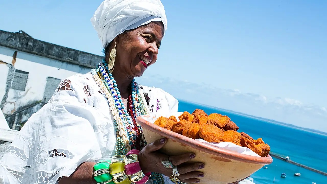 8 pratos clássicos da culinária baiana que você precisa experimentar