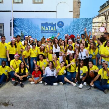 Primeira-dama Rebeca Reis participa de baile natalino para crianças de instituições sociais