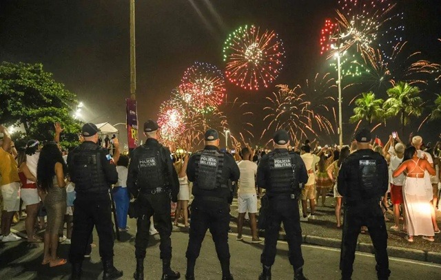 Réveillon de Copacabana terá método de policiamento inspirado no Carnaval de Salvador