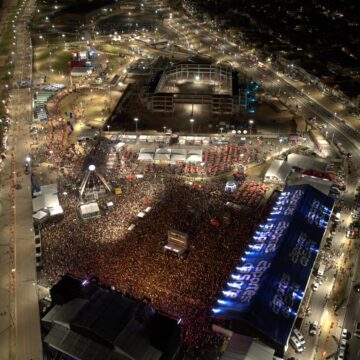 Salvador recebe quase 120 mil turistas e movimenta R$ 130 milhões nos três primeiros dias do Festival Virada Salvador