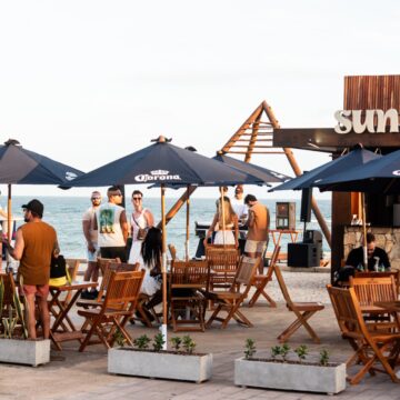 Orla de Pituaçu ganha dois novos quiosques com gastronomia e música