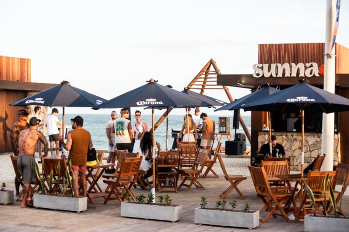 Orla de Pituaçu ganha dois novos quiosques com gastronomia e música