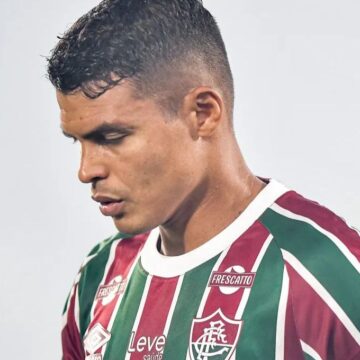 Thiago Silva se despede no vestiário e deixa futuro em aberto no Fluminense