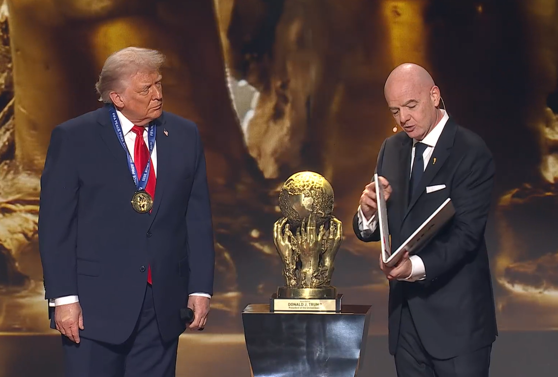Donald Trump ganha Prêmio da Paz da Fifa | Alô Alô Bahia