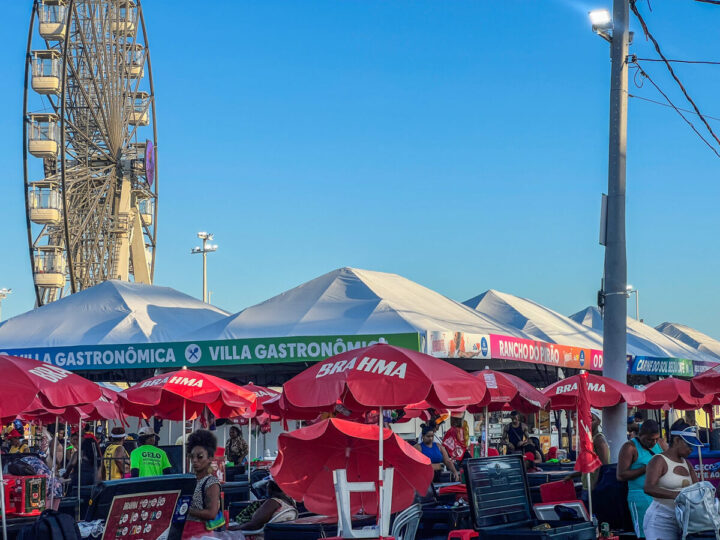 Vila Gastronômica do Festival Virada Salvador oferece variadas opções de lanches ao público