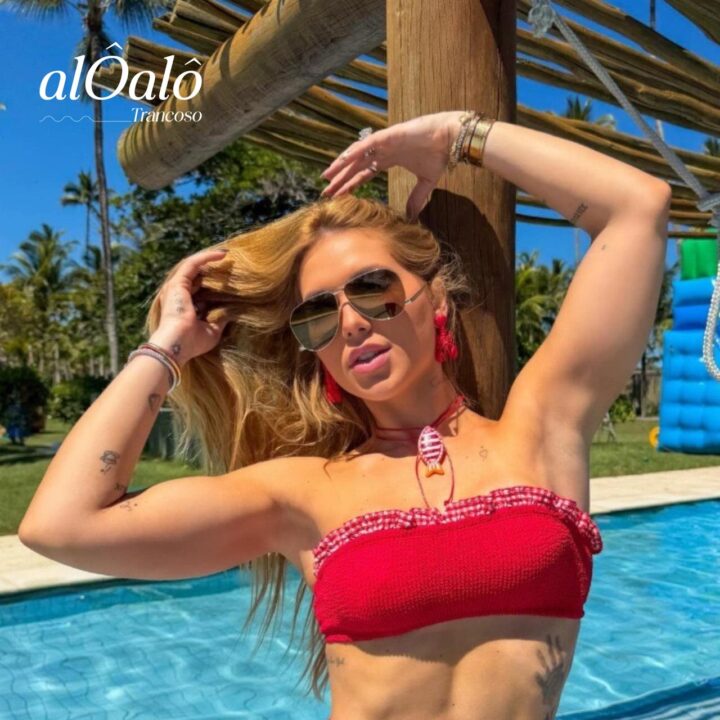 Virginia escolhe biquíni vermelho para dia de sol em Trancoso; veja