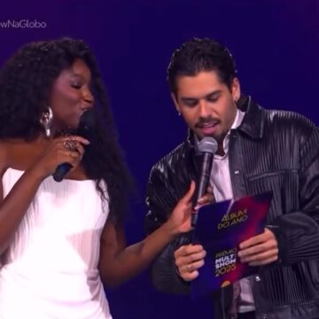 Zé Felipe se atrapalha para ler vencedor no Prêmio Multishow e momento viraliza
