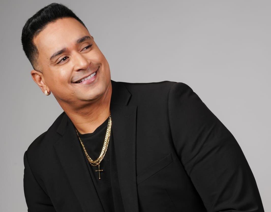 Xanddy é internado com gastroenterite infecciosa em Salvador e show no Rio é assumido por Belo