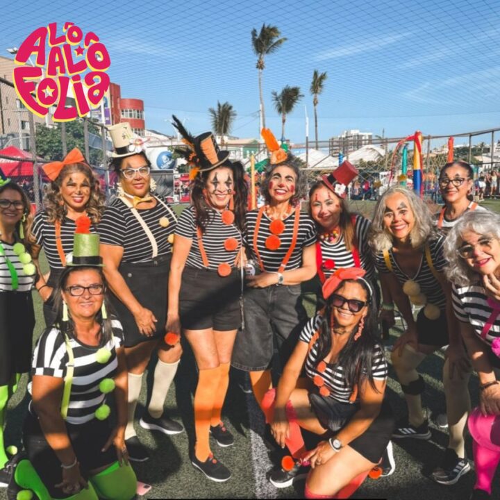 Palhaços do Rio Vermelho abrem pré-Carnaval em Salvador