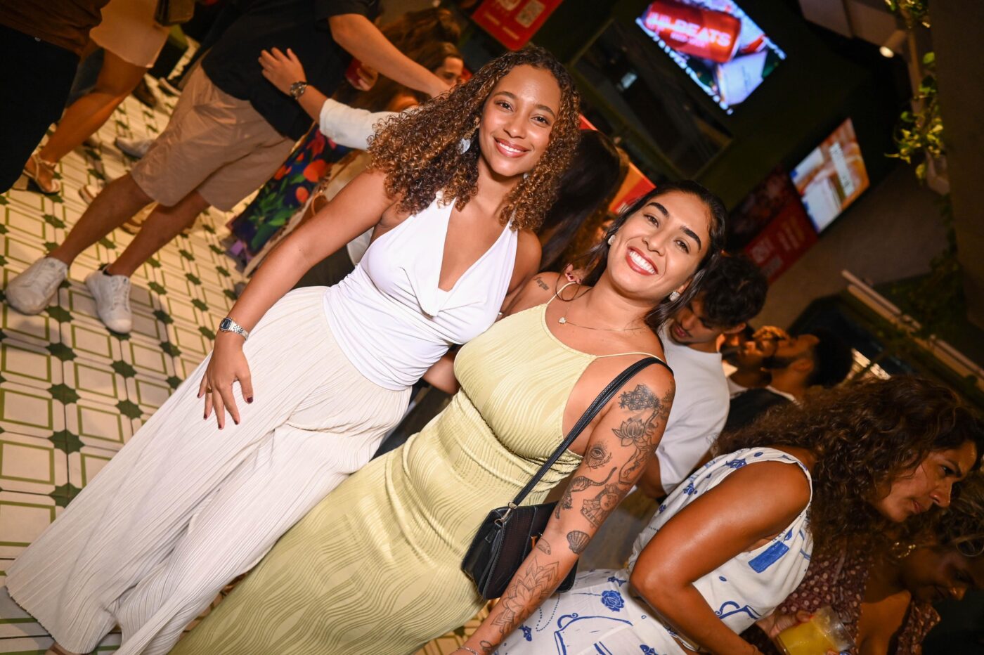 Clara e Syca Oliveira
