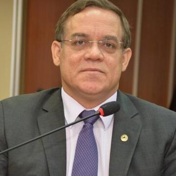 Alba marca posse do deputado que vai ocupar a vaga deixada deixada por Alan Sanches