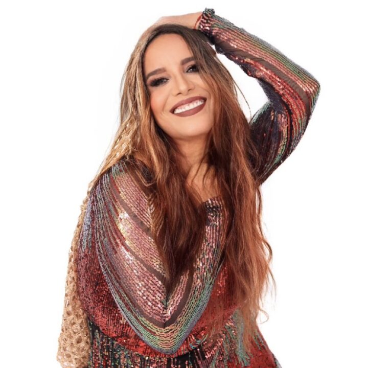 Sarajane comanda baile gratuito no Pelourinho com convidados especiais