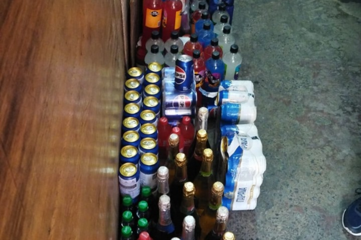 Mais de 2,5 mil bebidas impróprias para consumo são apreendidas na Ribeira