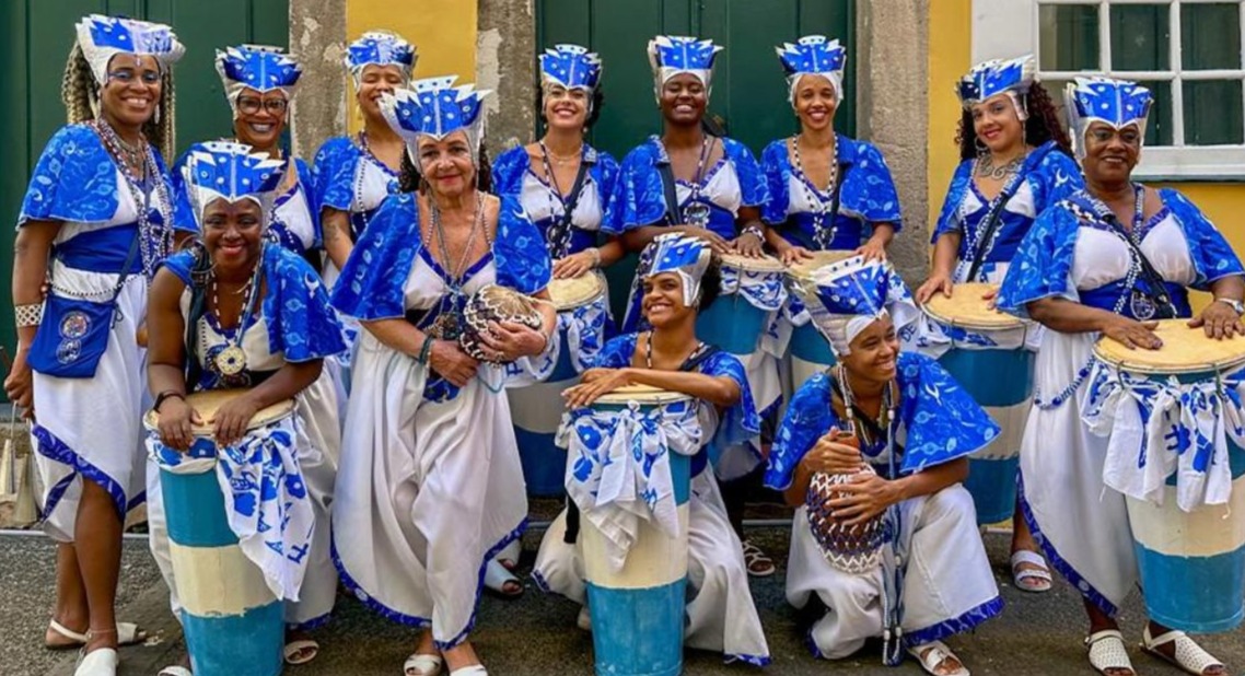 Terraço do Barra recebe som ancestral das Filhas de Gandhy neste sábado (31)
