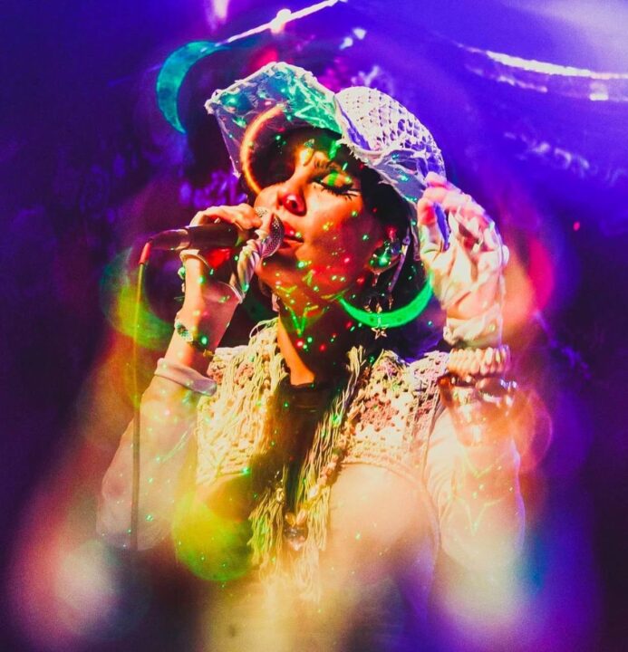 Mãeana canta JG: artista anuncia quatro datas de show especial na Casa da Mãe