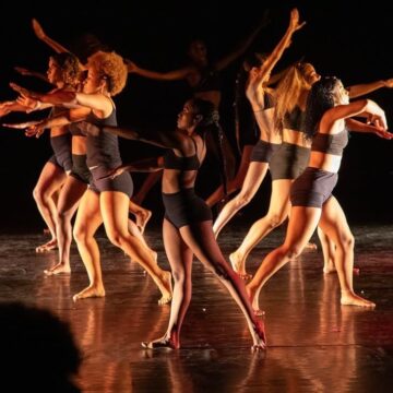 Funceb abre sorteio de 93 bolsas integrais para cursos de dança em Salvador